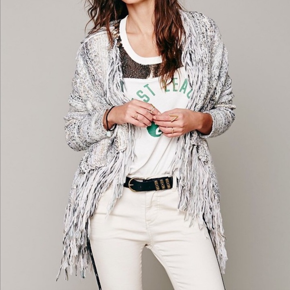 FREE PEOPLE FRINGE SWEATER/CARDIGAN